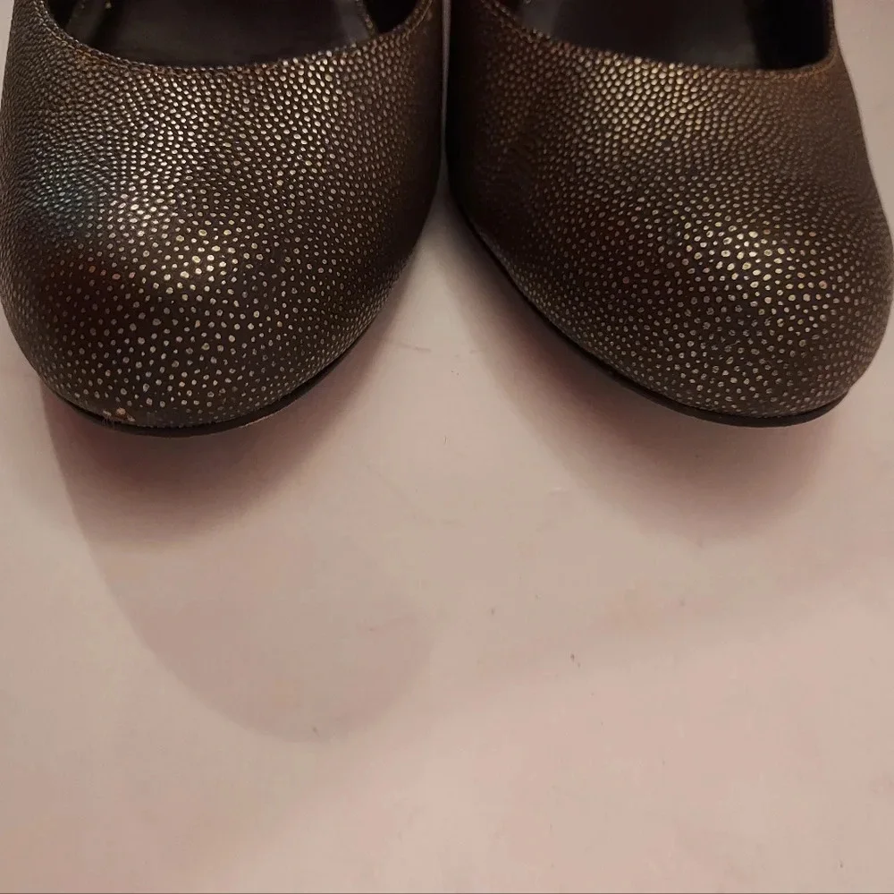 Cole Hann Textured Bronze Metallic Brown NikeAir Round Toe Pumps in Size 8.5 AA